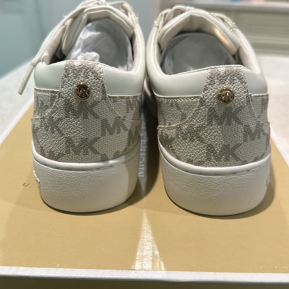 Juno Stripe Lace up Micheal Kors Heritage Canvas Size 6 and 7 - Picture 3 of 6